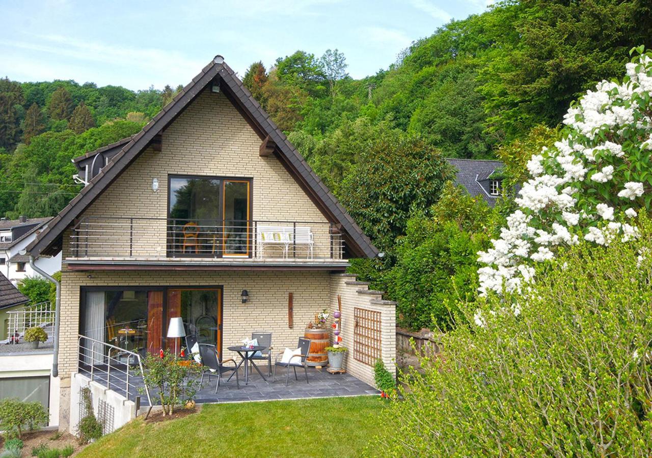 Ferienwohnung Eifel-Flair Geraeumig-Stilvoll-Ruhige Lage Am Rursee Und Nationalpark Eifel Rurberg Luaran gambar
